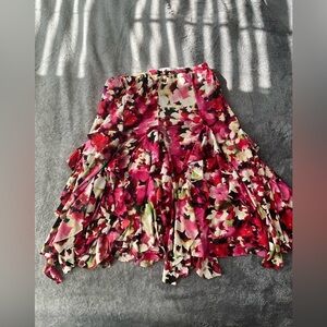 Pink and fuschia floral gored, ruffle‎ skirt, M